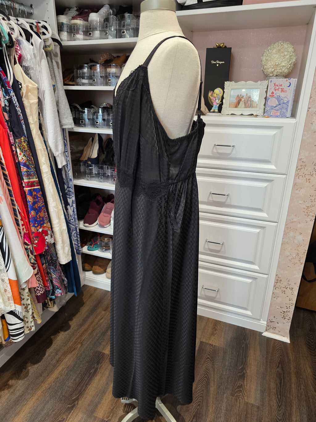 Torrid Black Lace Trim Maxi Dress – Size 2 (2X)- NWT