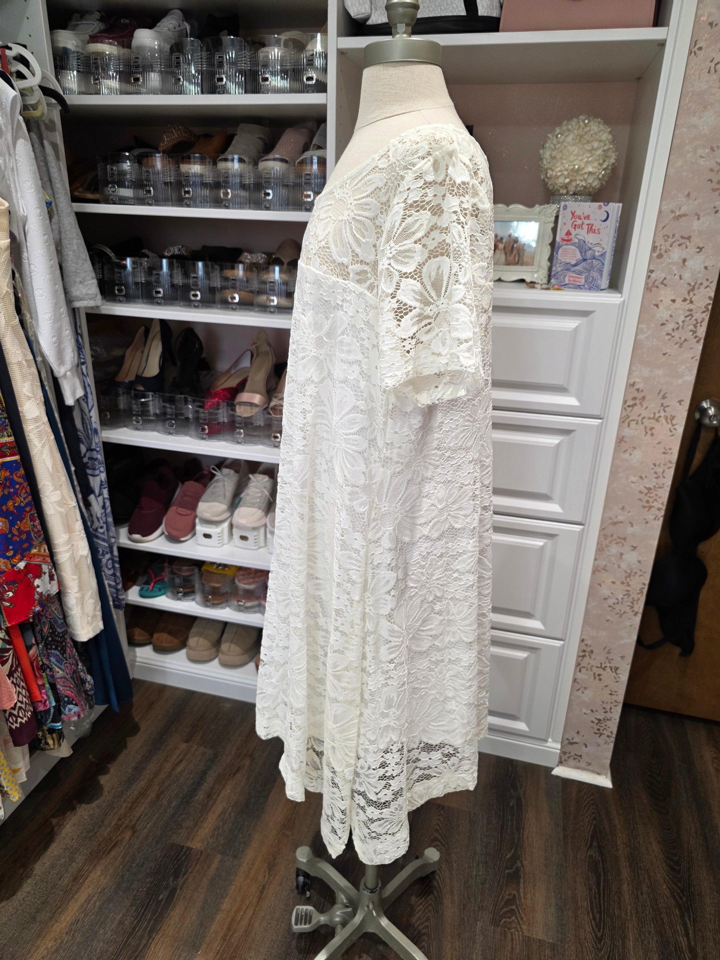 Signature by Robbie Bee White Lace Midi Dress – Size 1X