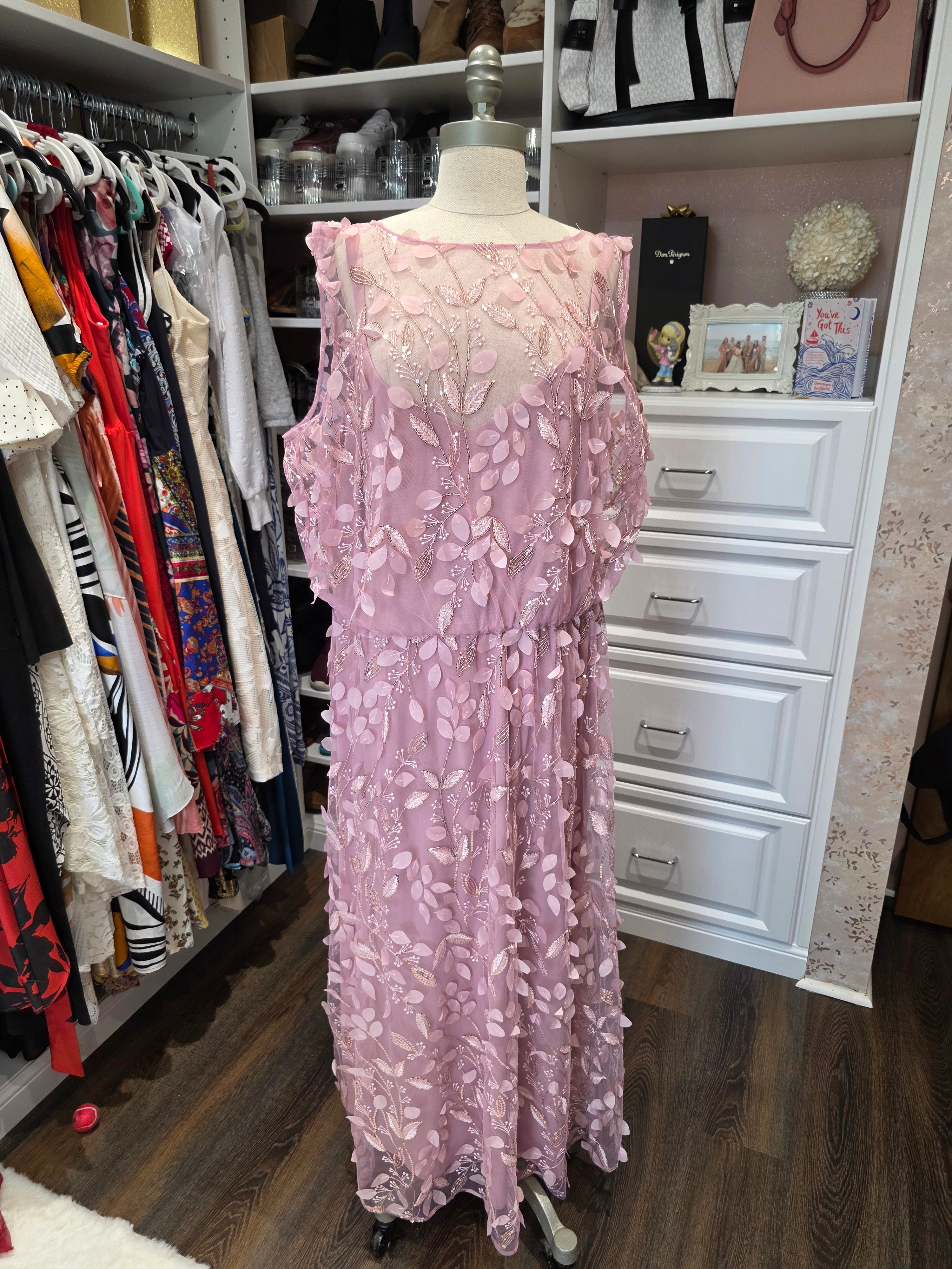 Pink Embroidered Midi Dress – Size 20W