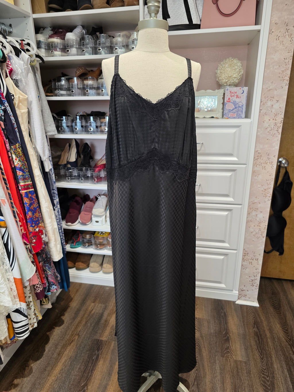 Torrid Black Lace Trim Maxi Dress – Size 2 (2X)- NWT